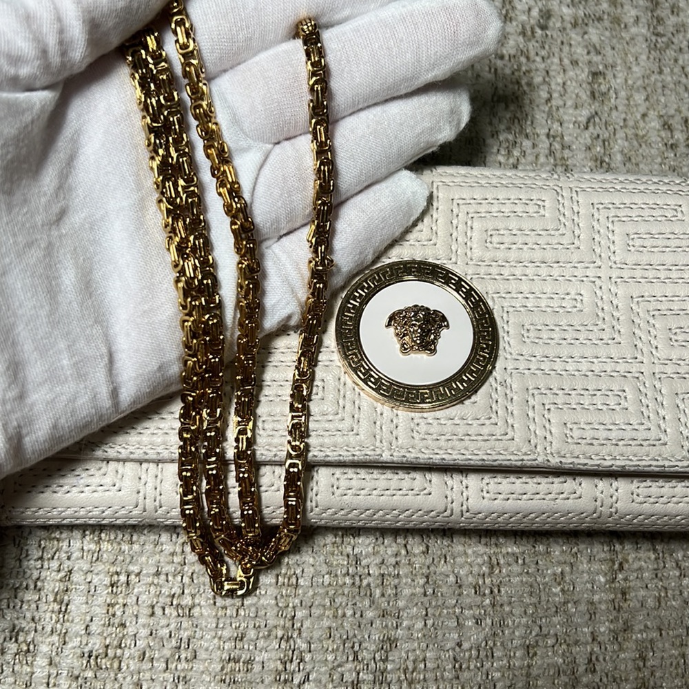 Live: Versace Leather Quilted Medusa Long Wallet WOC. 100% Authentic - Picture 14 of 14